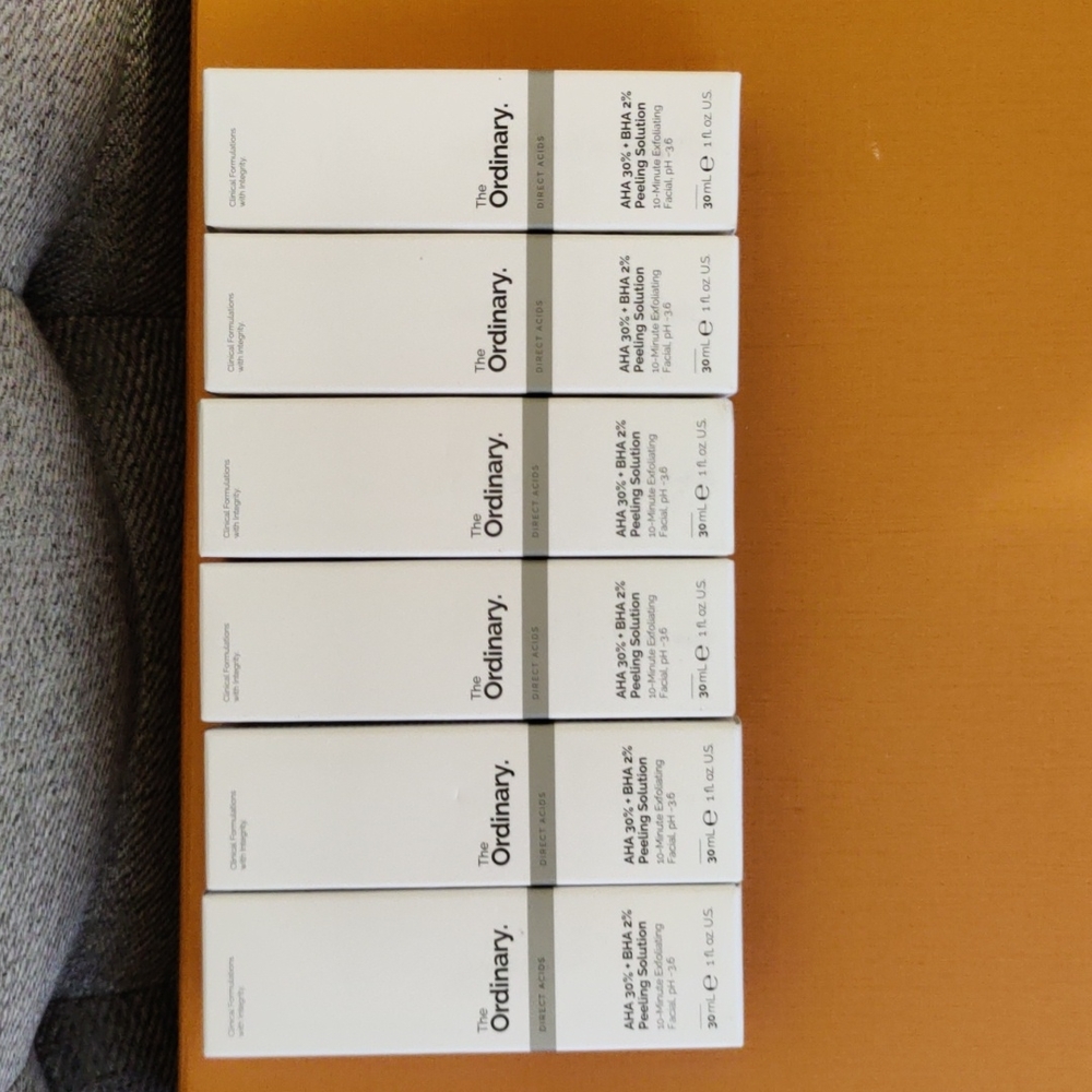 The Ordinary AHA 30% BHA 2% Peeling Solution